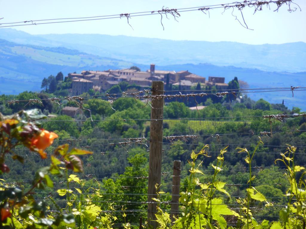 Castel Brunello มอนตาลชิโน ภายนอก รูปภาพ